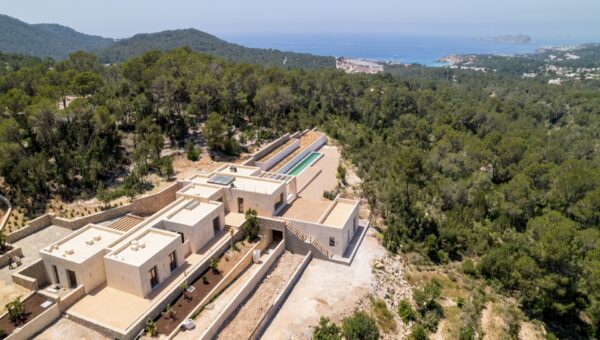 Exquisite Villa mit 6 Schlafzimmern in Cala Tarida – Ibiza
