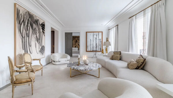 Beeindruckende Penthouse Wohnung mit ca. 300 m² in Zentrallage von Madrid mit TG-Stellplatz